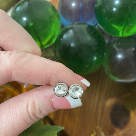 Swarovski Elements Crystal Studs - Picture 6 of 9